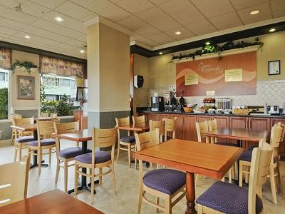Days By Wyndham Vancouver Airport 3* Richmond