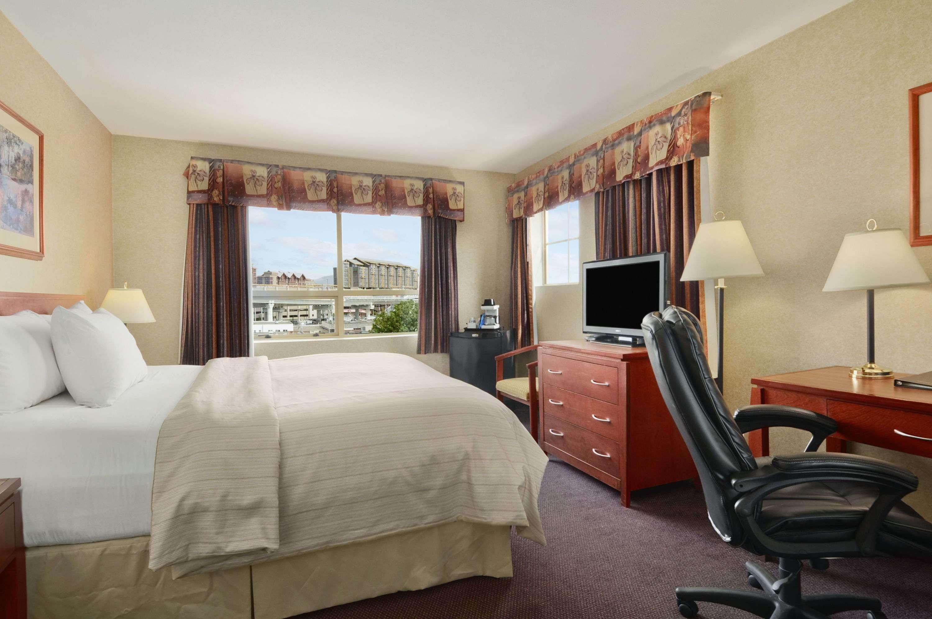 Hotel Days By Wyndham Vancouver Airport Richmond