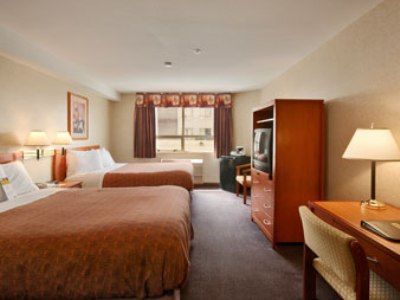 Days By Wyndham Vancouver Airport