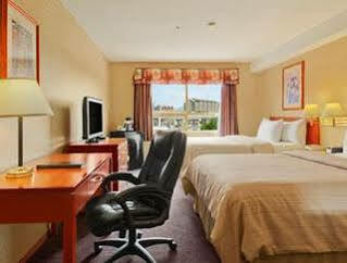 Days By Wyndham Vancouver Airport Hotel Richmond