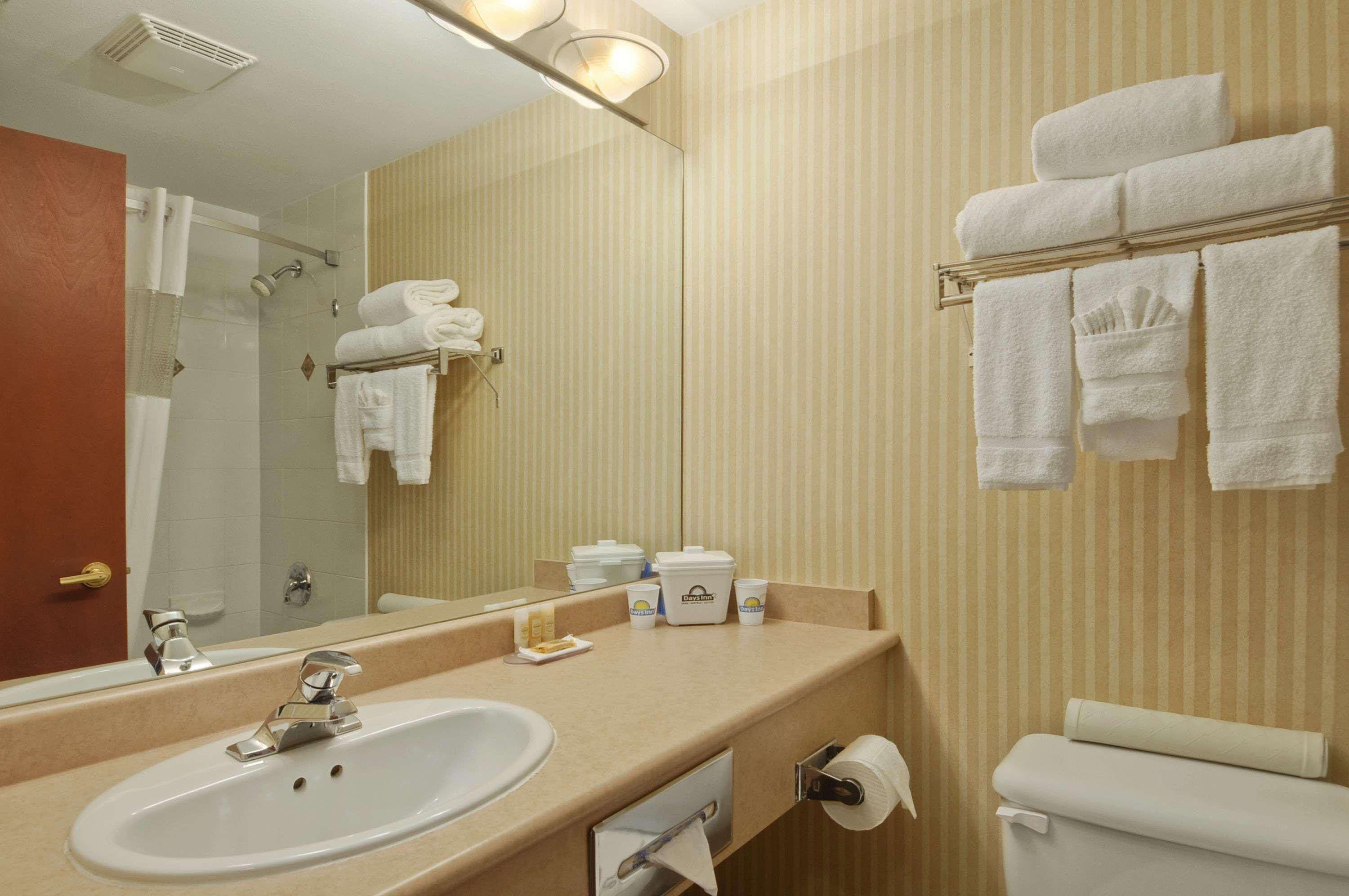 Days By Wyndham Vancouver Airport Richmond