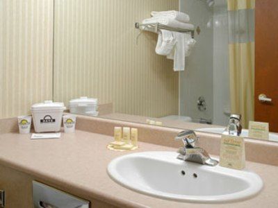 Days By Wyndham Vancouver Airport Hotel 3*